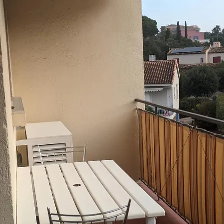 Διαμέρισμα Spacieux Et Calme Saint-Raphaël