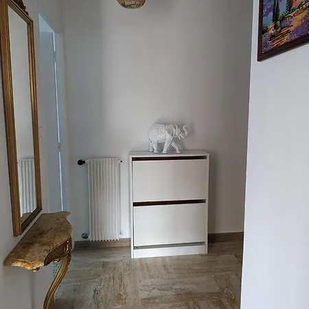 Διαμέρισμα Spacieux Et Calme *