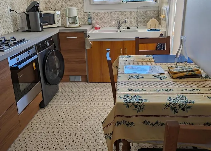 Spacieux Et Calme Apartamento *